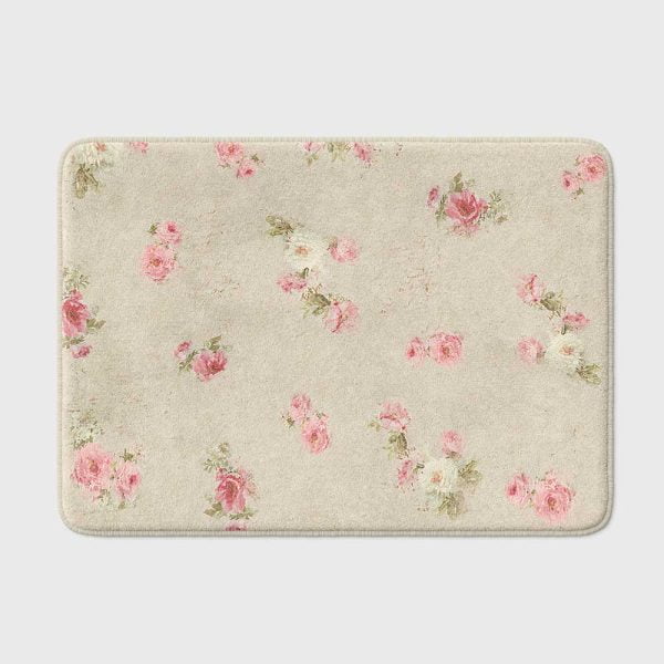 Beige bath mat with shabby chic rose floral print
